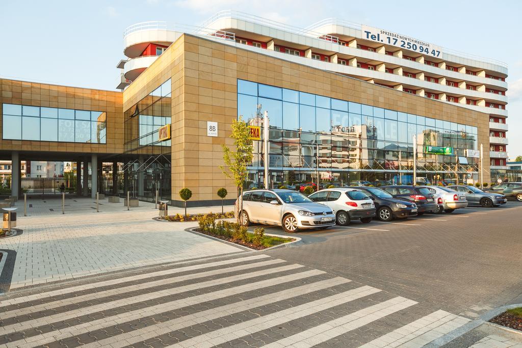 Silver Apart Rzeszów Εξωτερικό φωτογραφία