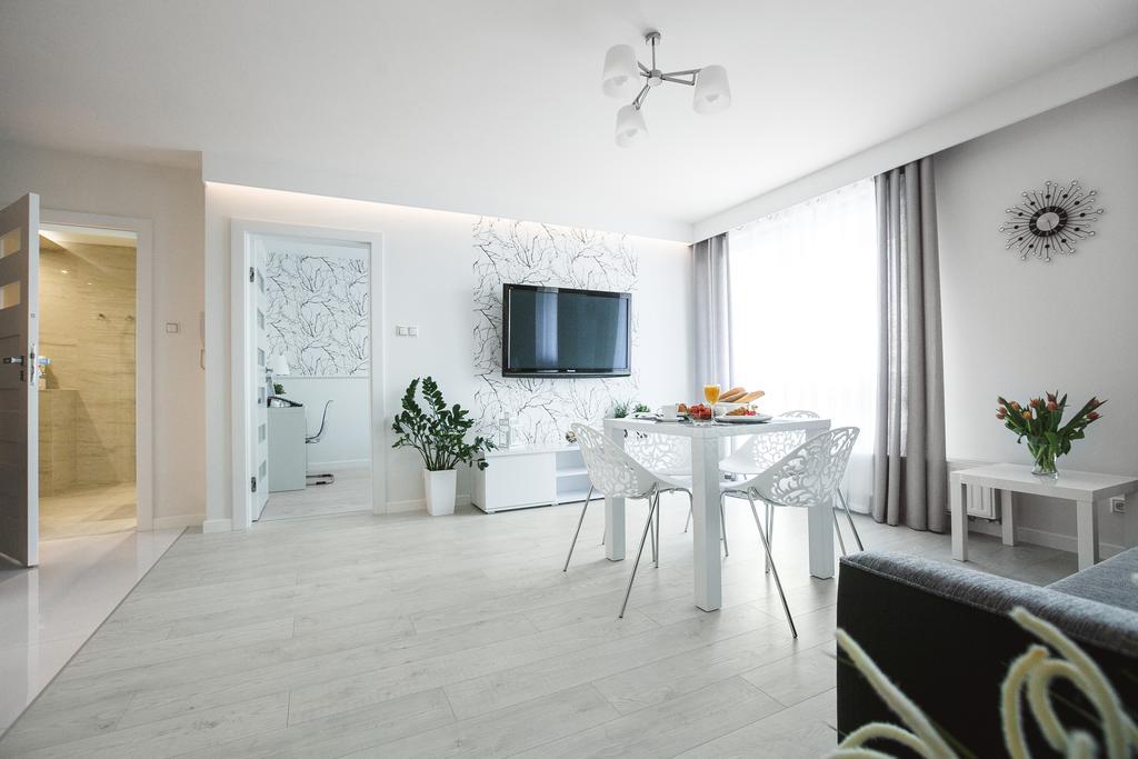 Silver Apart Rzeszów Εξωτερικό φωτογραφία